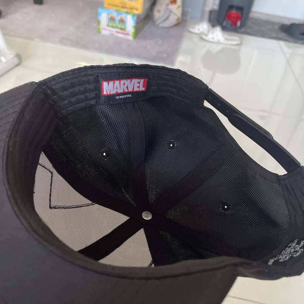 Deadpool Marvel Comics Red and Black Snapback Hat, One Size - Picture 6 of 6